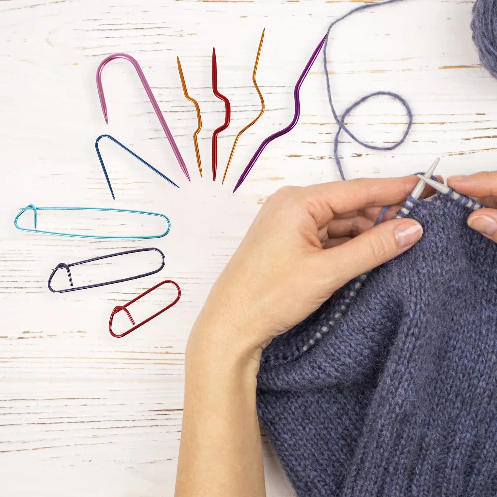 Set di 9 Utensili per Lavoro a Maglia, Uncinetti Colorati, Ferri da Maglia, Fermapunti, Kit di Accessori per Principianti ed Esperti