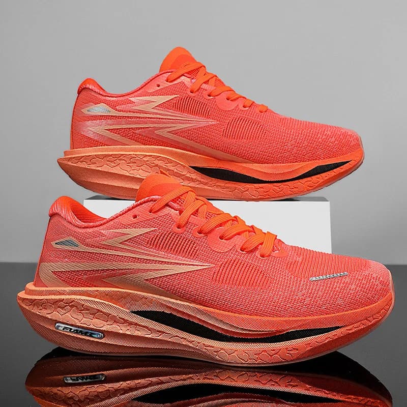 Scarpe da corsa da uomo Nuove scarpe sportive da maratona con tavola in carbonio Scarpe da ginnastica atletiche da donna leggere e traspiranti