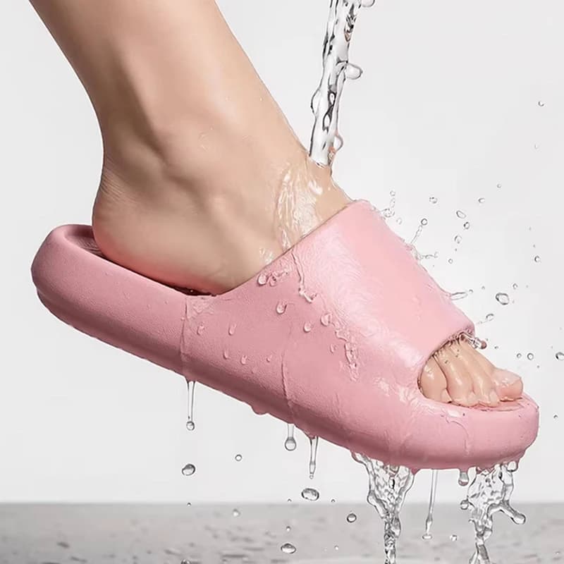 Summer slippers 2026 with Women's Platform, Comfortable Slippers with Soft Sole, Indoor Cloud slippers in Eva Antiskid for Women