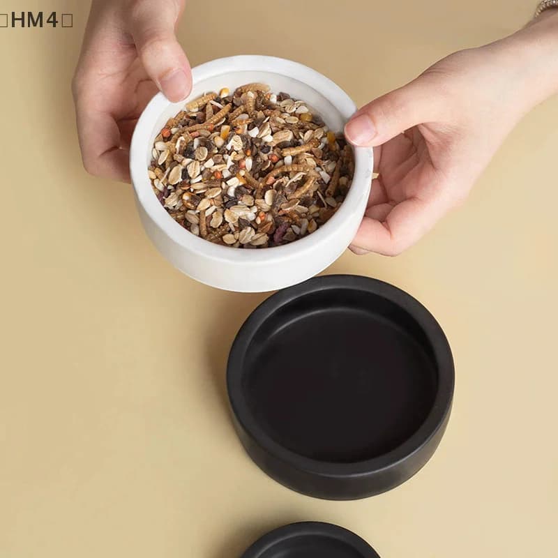 maveraHM4 Vauil Ciotola per alimenti per rettili Piatto alimentatore in ceramica anti-fuga Ciotola per acqua per rettili bianco nero Granchio eremita Geco Camaleonte Serpente di mais