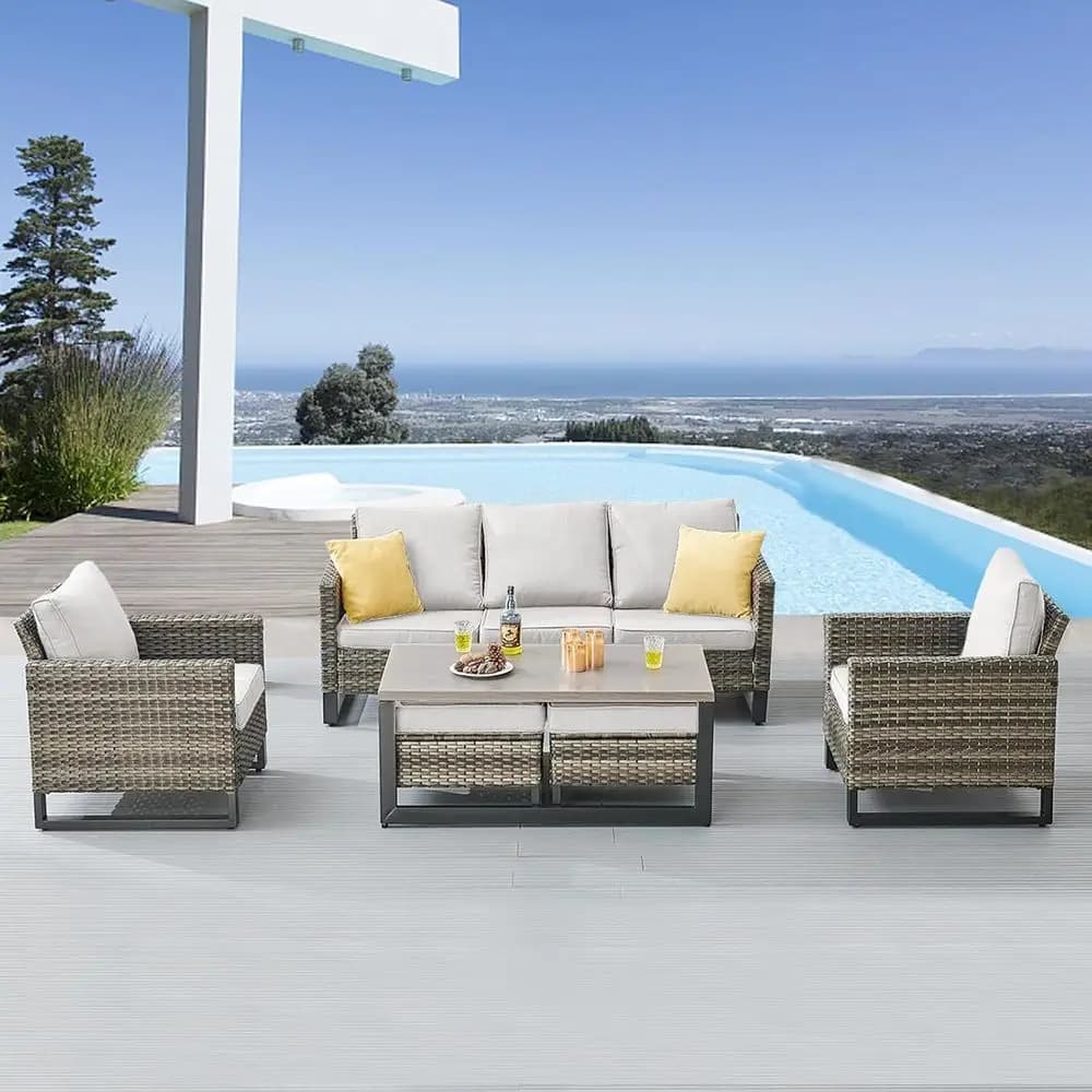 Set di divani da giardino in vimini da 6 pezzi con sedie da pranzo extra large e pouf in rattan, cuscini beige inclusi