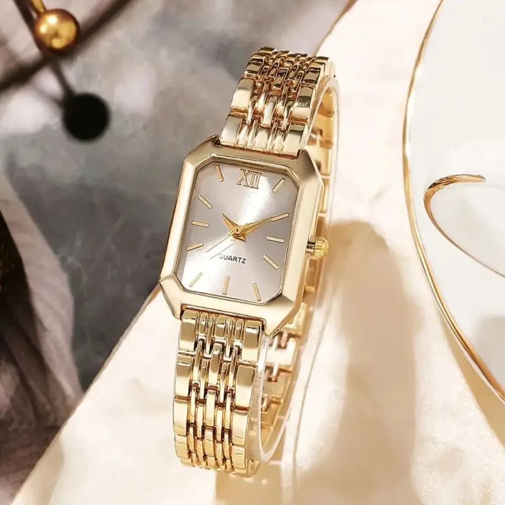Stainless steel quartz watches with folding buckle, square dial, women's wristwatch, simple women's watch with strap.