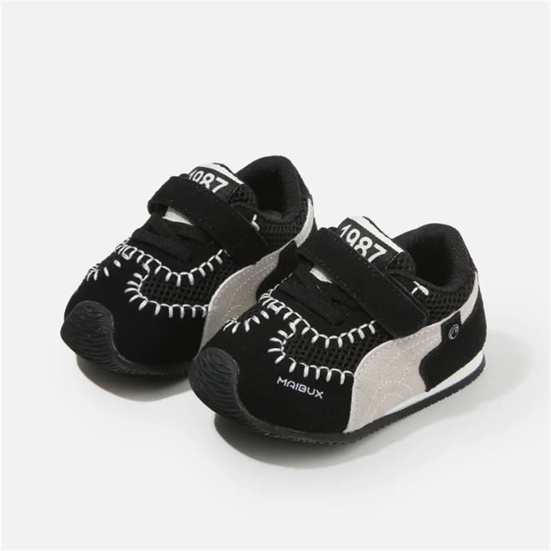 2025 Nuovo Autunno Scarpe Da Bambino In Pelle Del Bambino Delle Ragazzi Scarpe Da Ginnastica All'aperto Per Ragazze Scarpe Sportive Suola Morbida Moda per bambini piccoli Scarpe EU 16-25