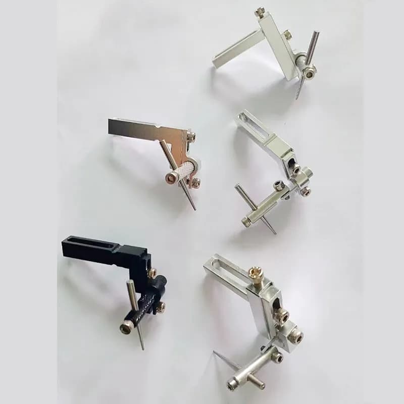 Staffa diffusa per fibra ottica Staffa di soffiaggio Vite Induttore Connettore Disco vibrante Accessori per apparecchiature di automazione
