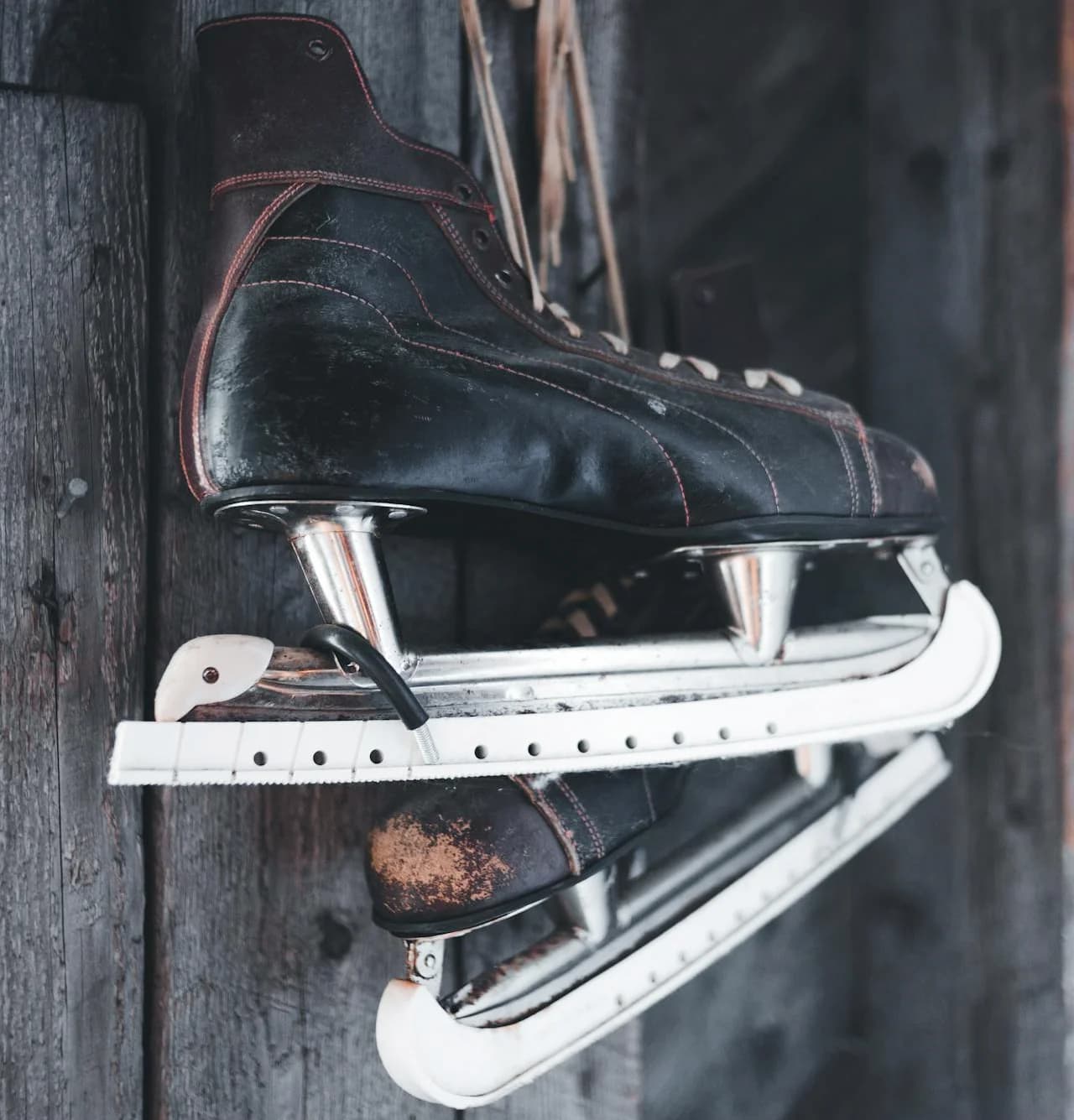 ON SALE Top Level of Figure Skates Outdoor Professional Inline Speed Cool Black Figure Ice Skates