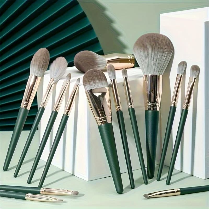 14-piece makeup brush set, soft nylon bristles, foundation brush, multifunction shading brush set