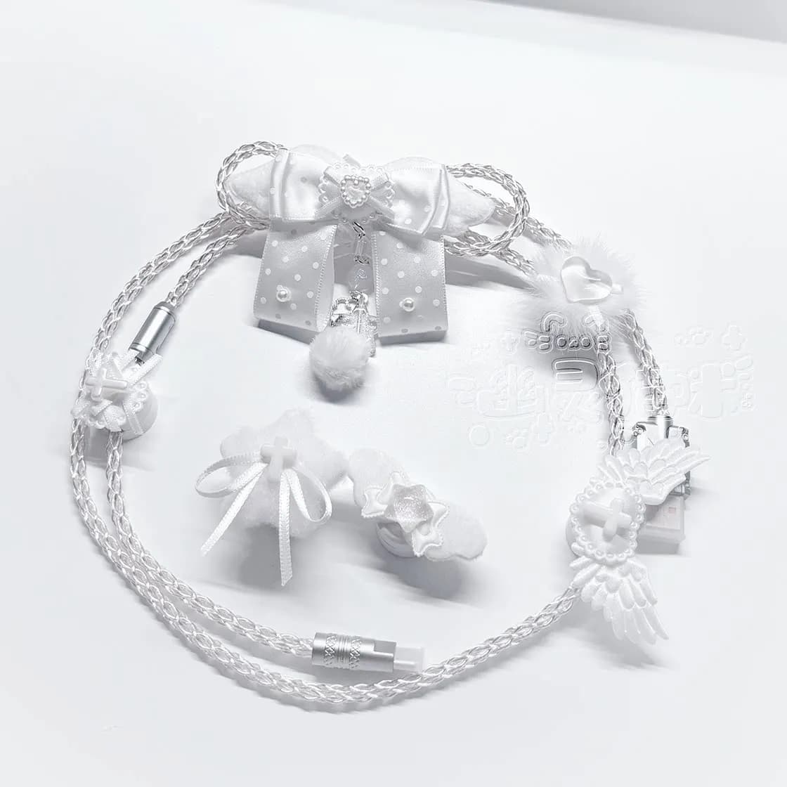 Cavo Avaitor 8K da 1,3m, Luce Bianca, Alta Velocità di Trasferimento Dati, Cavo Magnetico USB Type-C per Tastiera, Accessori Decorativi Fatti a Mano