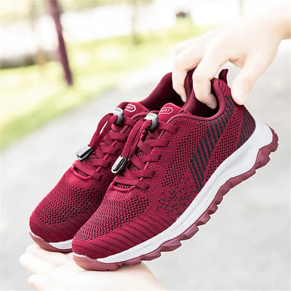 Women's shoes Sumer Two Strips Brown, casual boots for parents, luxury brand sneakers, fashionable women's sports sneakers, cute.