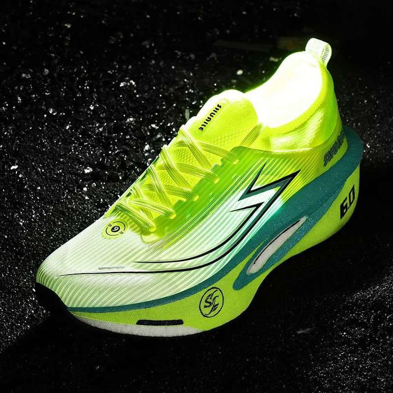 Carbon Plate Marathon Running Shoes Lightweight Breathable Non-slip Shock Absorbing Sports Sneakers For Men