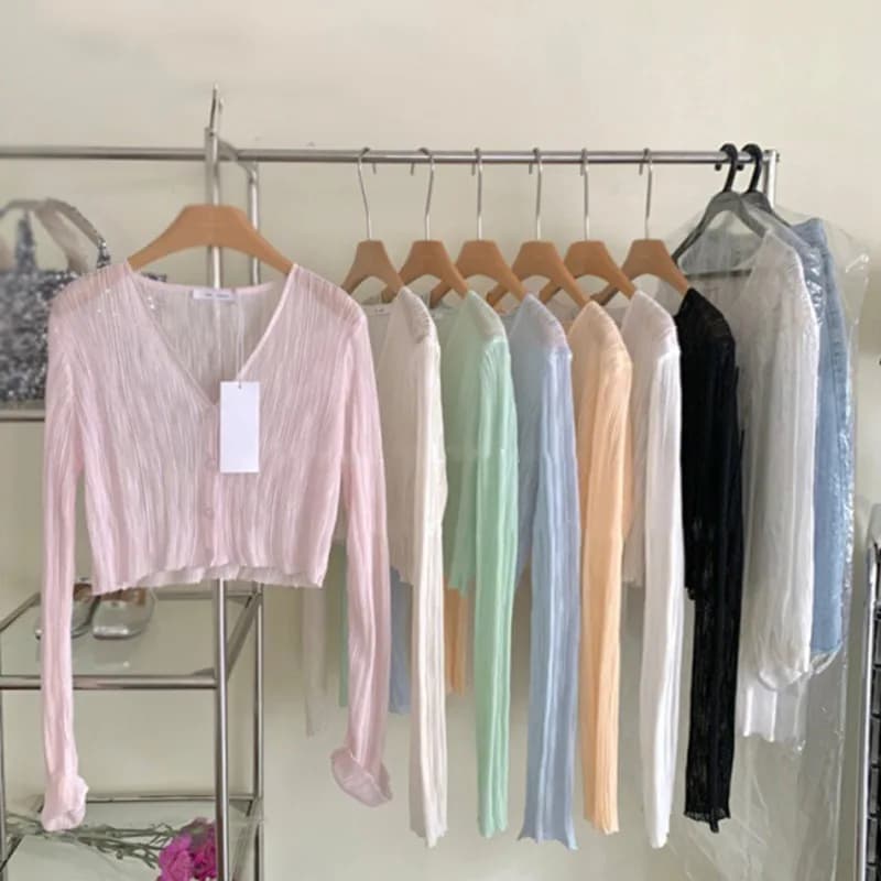 Cardigan estivo da donna in seta di ghiaccio lavorato a maglia con protezione solare corta Pullover corto in maglia
