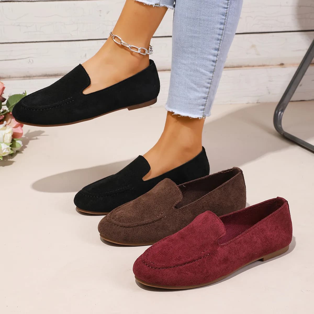 2026 New Women Suede Slip-on Loafers Spring Classic Solid Color Lightweight Single Shoes Comfortable Casual Flat Shoes Plus Size