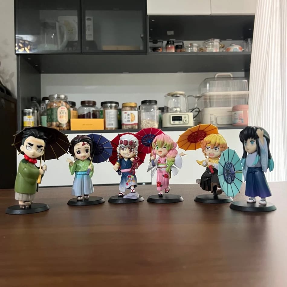 Set di 6 Figurine Demon Slayer in Scatola Misteriosa, Serie Plum Rain, Kochou Shinobu, Tomioka Giyuu, Kanroji Mitsuri, Giocattolo Regalo