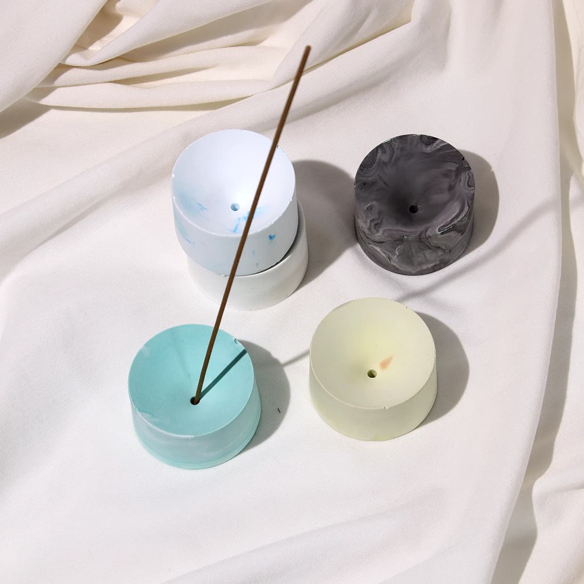 Portaincenso Stampo in silicone Joss Stick Vassoio bruciatore di incenso Stampi in gesso Vassoio di incenso decorativo fai-da-te Artigianato per colata di calcestruzzo