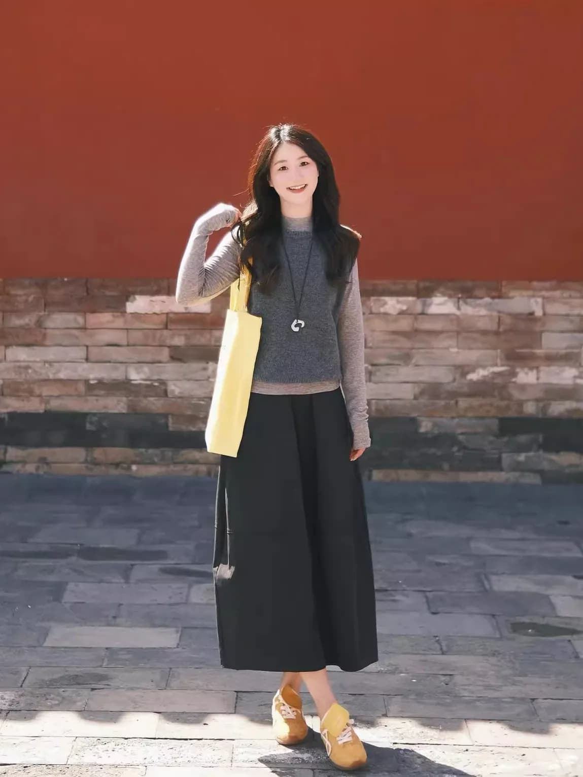 Gray Knitted round Neck Vest T-Shirt And Skirt Set Women's Fashion Korean Style Layering Autumn Outfit High Waist Polyester
