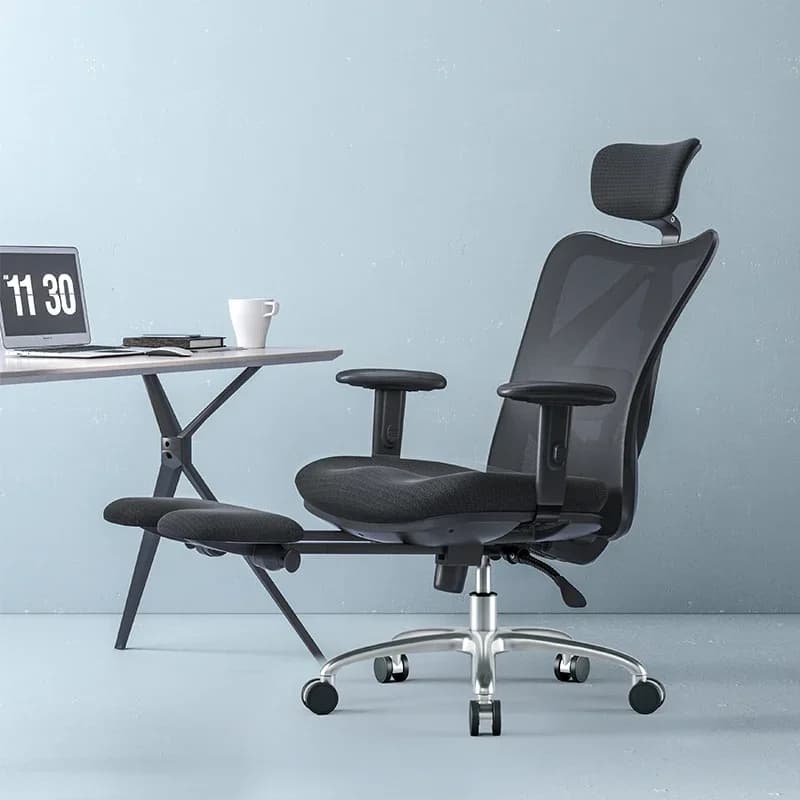 Sedia Confortevole Ergonomica da Ufficio con Ruote, Poltrona Relax per Gamer PC, Arredo Lussuoso con Poggiapiedi