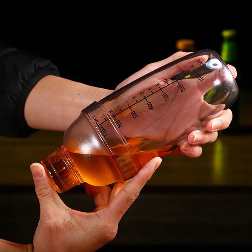 Set Multifunzione per Cocktail, Shaker Resistente al Freddo, Pratico Strumento per Miscelare Bevande, Ideale per Cocktail e Martini