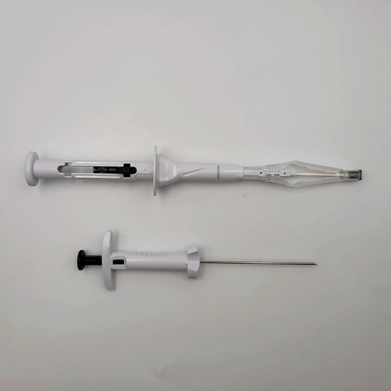 Cucitrice per fascia monouso Chirurgia laparoscopica minimamente invasiva Dispositivo di chiusura per infilatura di sutura Pistola per fascia