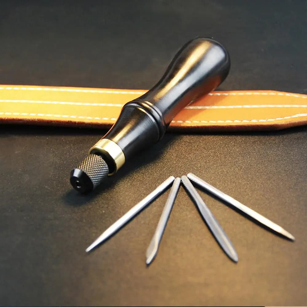 Kit di Strumenti per Lavorazione del Cuoio Fai-da-Te con Punzone Diamantato in Legno e 4 Lame