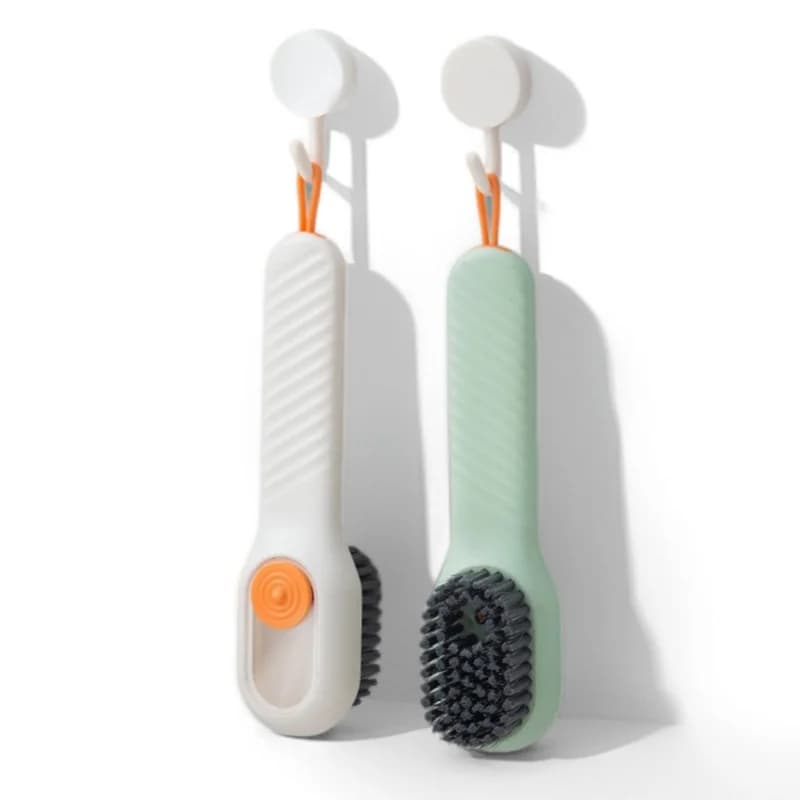 Nuova Spazzola per la Cura delle Scarpe con Dispenser di Liquido Integrato, Spazzola Automatica per la Pulizia delle Scarpe, con Setole Morbide per la Pulizia Domestica delle Calzature