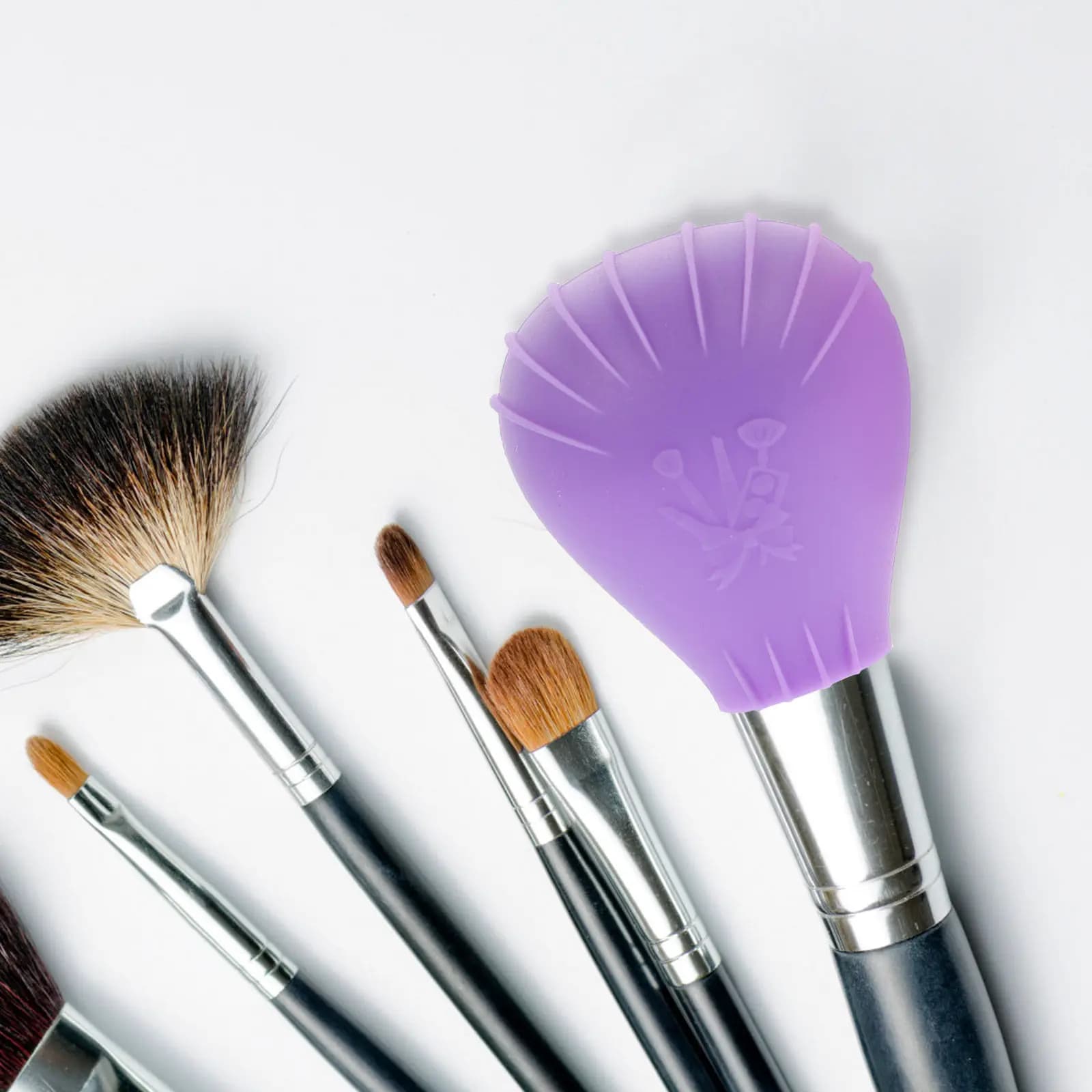 6 Pieces Covers Silicone Makeup Brushes, Protective Carpets Reusable Travel for Fondotinta, Blush and Umbrella