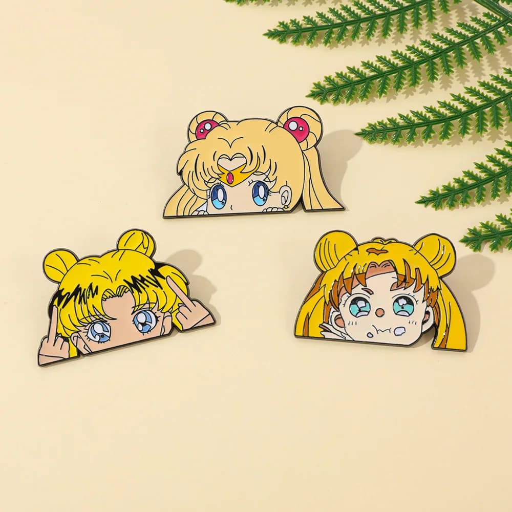 Spilla per personaggi anime, distintivo in metallo con motivo a cartone animato, piccoli accessori all'ingrosso, spille per cappelli, distintivi e spille da borsa