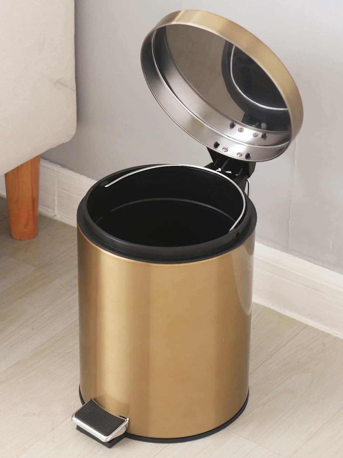 Cestino per Rifiuti in Acciaio Inox Dorato da 5L, Impermeabile, con Coperchio e Secchio Interno Rimovibile per Cucina e Bagno
