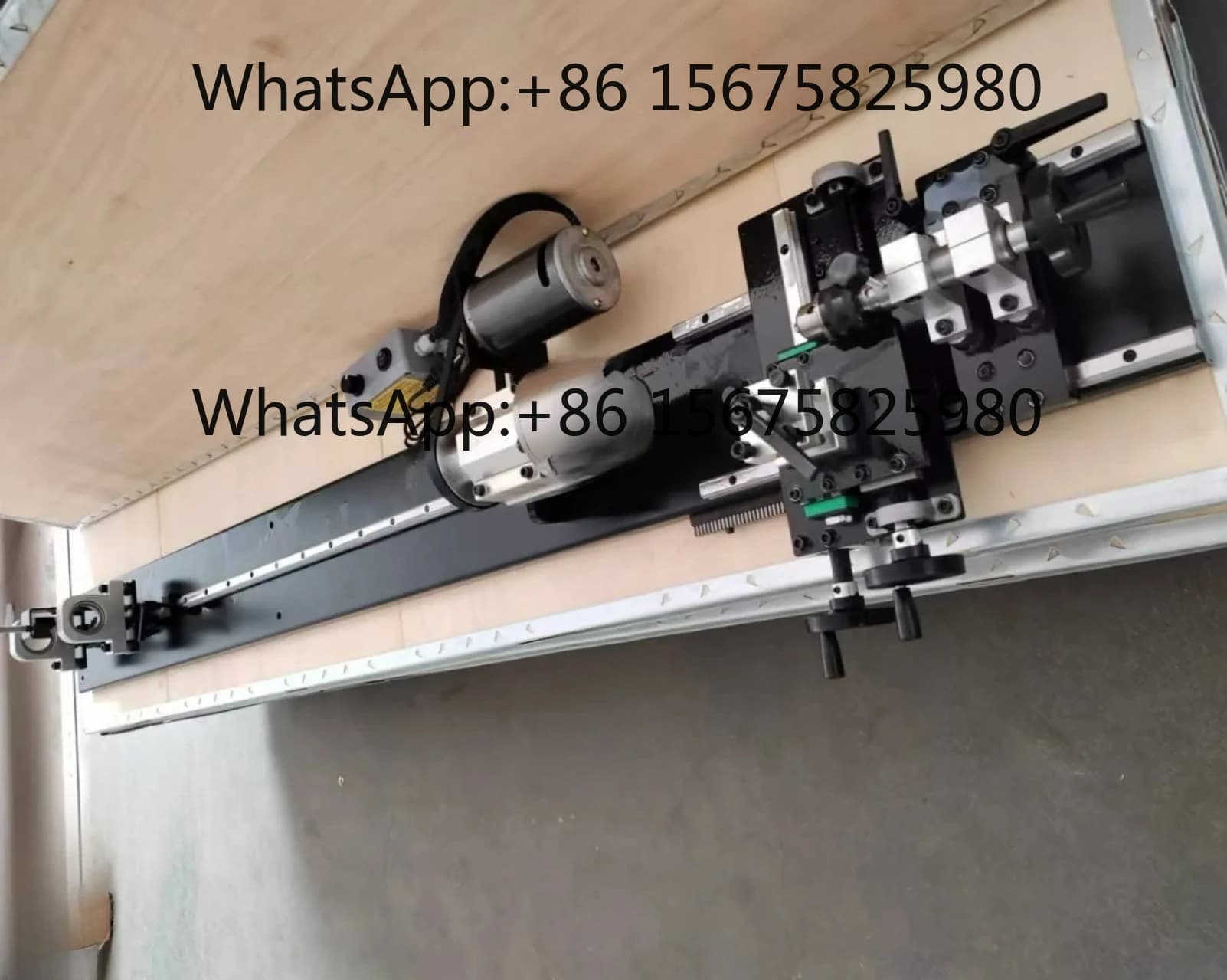 Tornio Professionale Leggero in Metallo a Binario Singolo per Riparazione Punte di Stecche da Biliardo e Snooker Portatile