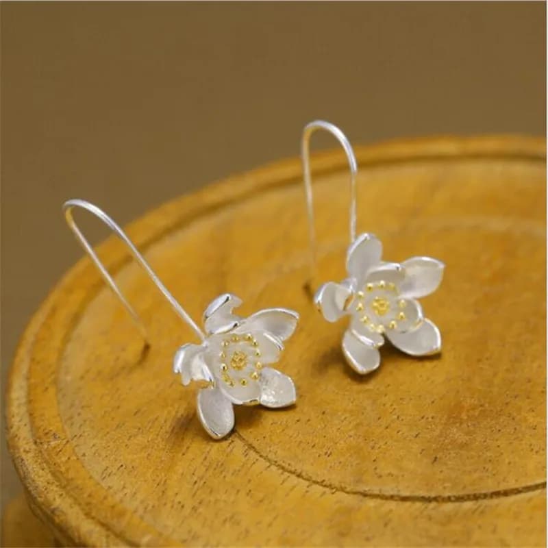 New Fashion Exquisite Flower 925 Sterling Silver Jewelry Ear Hook Personality Temperament Popular Earrings E154