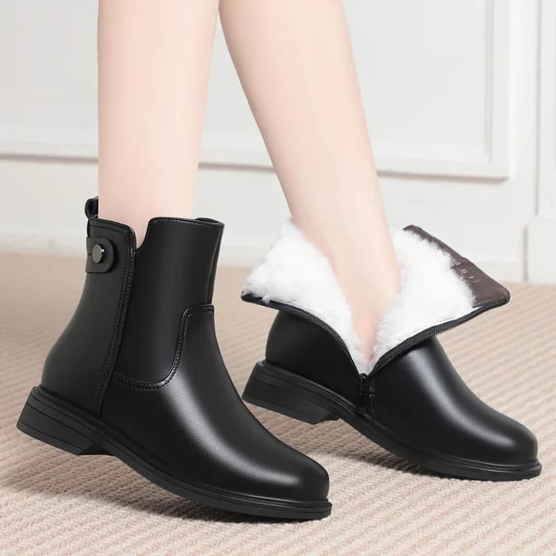 Plus Size 35-43 Comfortable Elegant Women's Leather Shoes Winter 2025 Square Heels Warm Wool Fur Snow Motorcycle Ankle Boots Mom