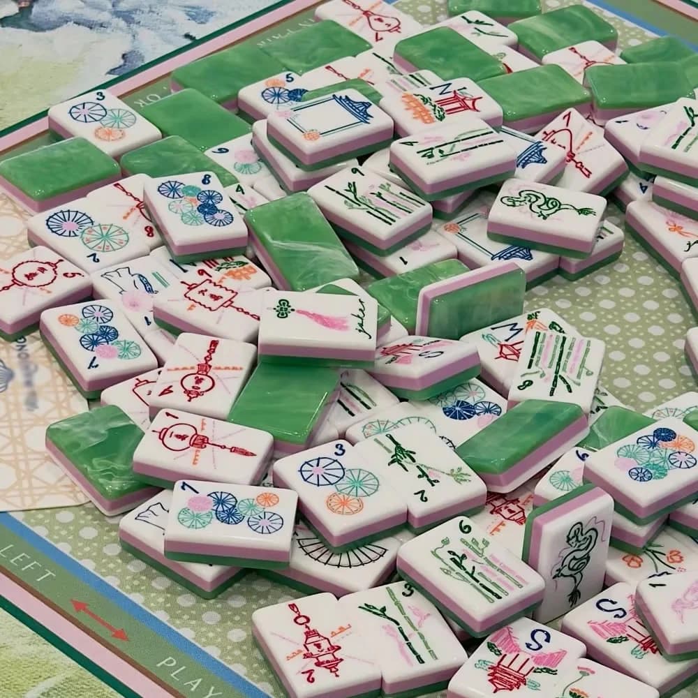 Set di Mahjong Americano di Lusso Artistico da 160 Pezzi, in Acrilico Smeraldo a 4 Strati, Gioco da Tavolo Portatile per Feste in Famiglia