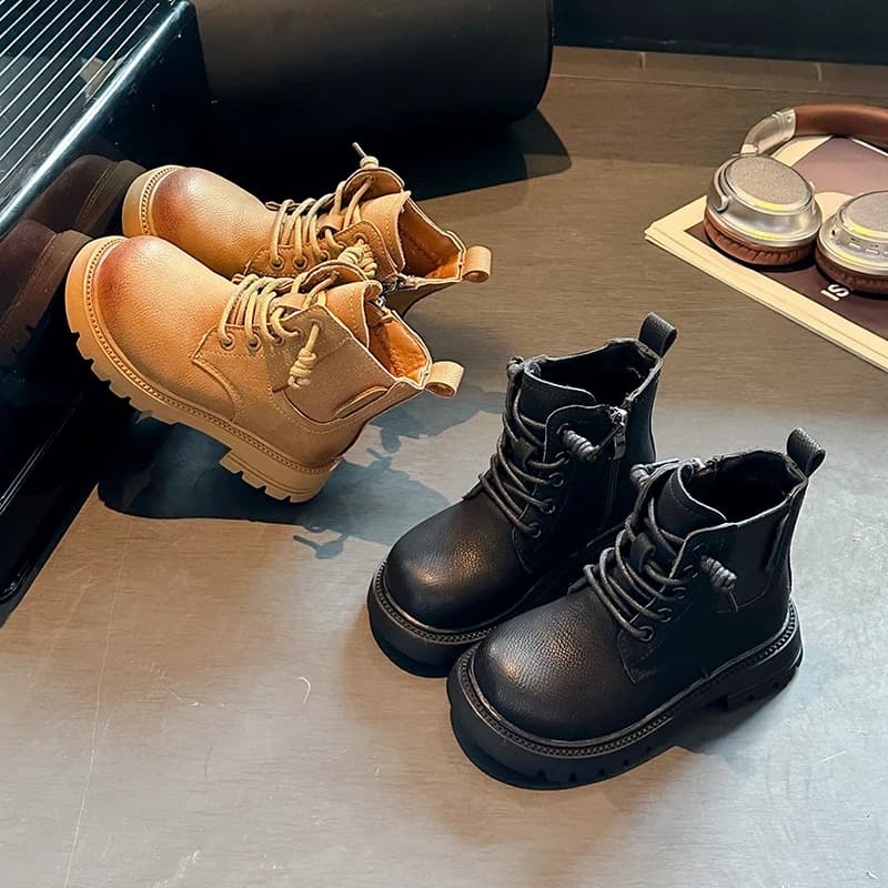 2025 inverno nuovi bambini moda stivali corti per ragazze stile coreano morbida suola spessa antiscivolo versatili scarpe in pelle alla moda