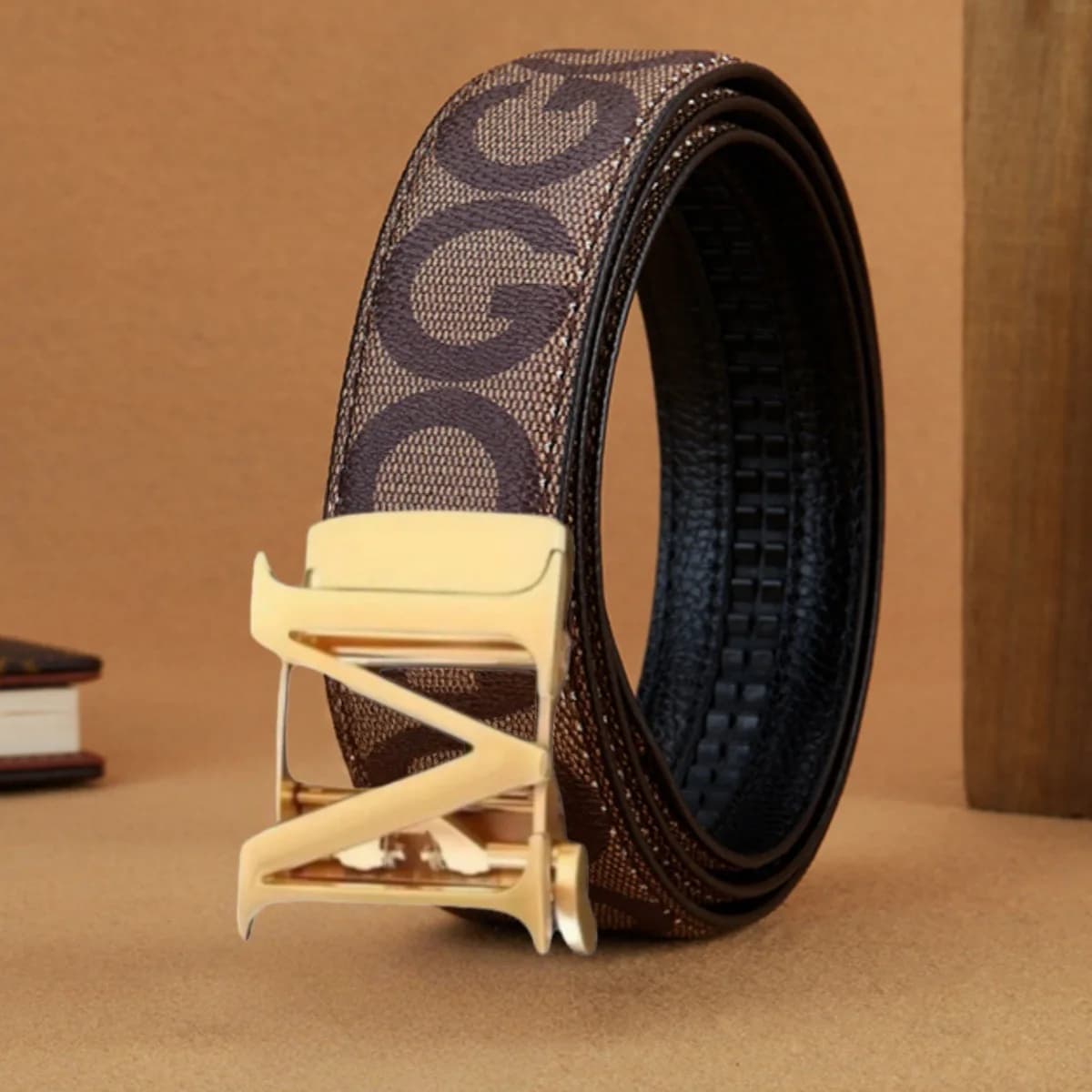 Cintura da Uomo in Vera Pelle con Fibbia Automatica di Lusso, Cintura alla Moda per Affari, Versatile per Jeans, Cintura Universale per Uomo