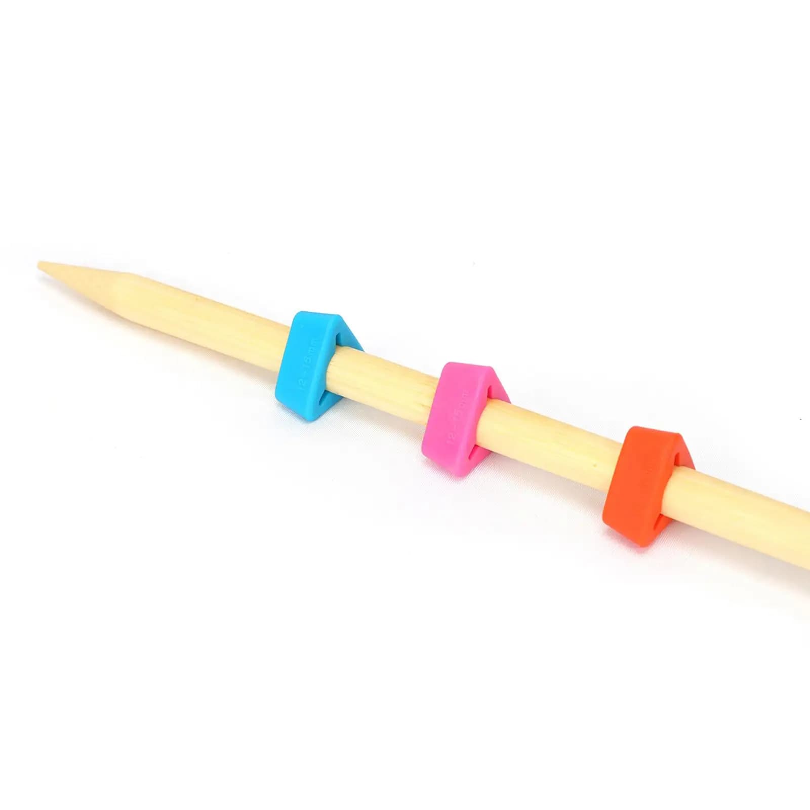 18 Pieces Knitting Point Protectors Rubber with Storage Case Knit Tools