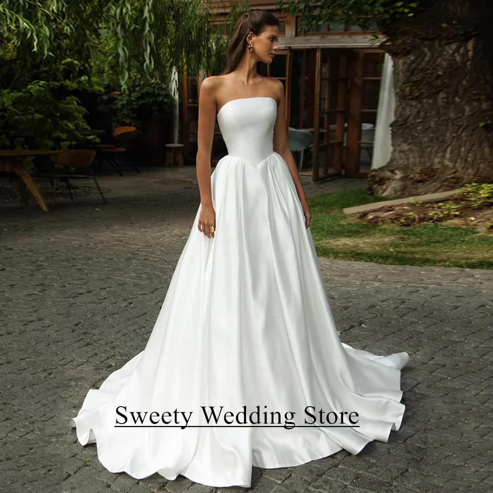 Charming Simple Wedding Dress Customized Sleeveless Strapless Back Zipper Sweep Train A Line Bridal Gown Vestido De Noiva