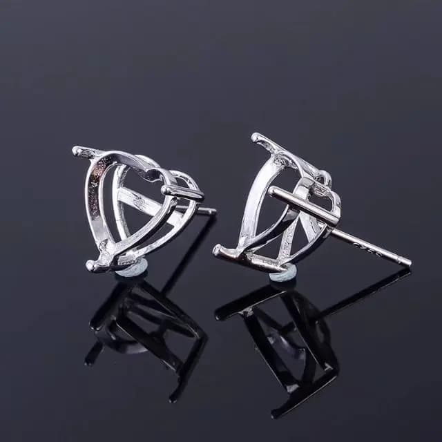 Vassoio per orecchini a forma di cuore in argento 925 Previene l'allergia Orecchini a bottone in argento sterling Lunetta Orecchini a bottone Impostazioni per gioielli fai da te