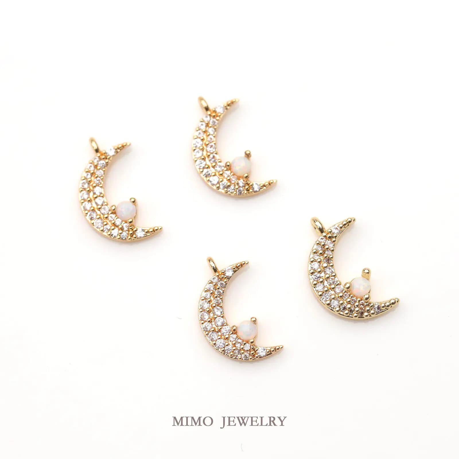 1 pz Ciondolo a Mezzaluna in Rame Placcato Oro con Zirconi e Opale Artificiale per Creazione Gioielli Fai da Te, Accessori per Braccialetti