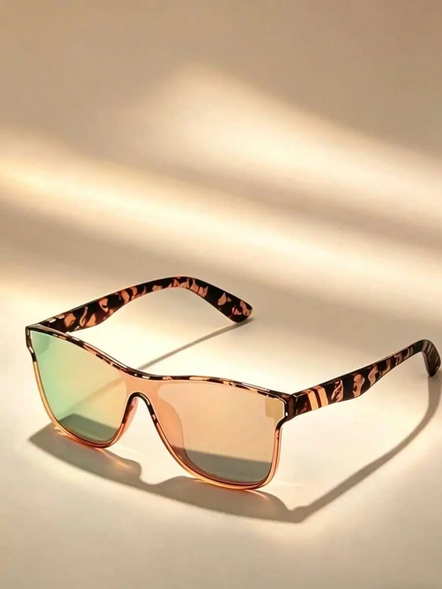 Occhiali da sole da donna oversize con stampa leopardata e montatura cat eye, alla moda, per l'uso quotidiano