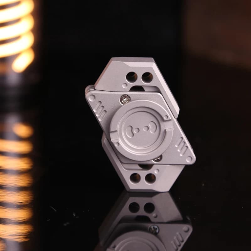 Fantastico stile meccanico EDC Spinner a mano Armatura aperta Fidget Spinner ADHD Concentrazione Giocattolo Ufficio Giocattolo antistress Regalo per adulti