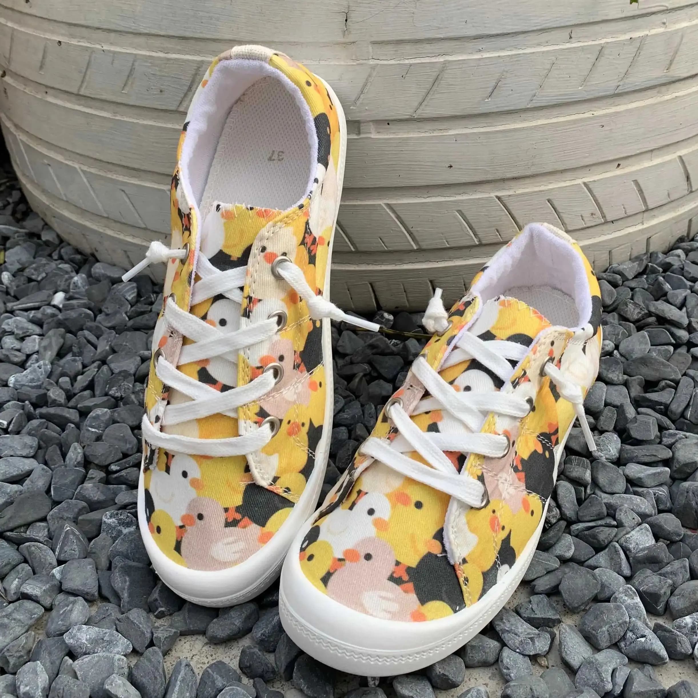 Sneakers casual da donna, scarpe da passeggio, scarpe da corsa, slip-on comode a collo basso con suola morbida e traspirante, scarpe da donna di grandi dimensioni, regalo alla moda con stampa di pulcini.