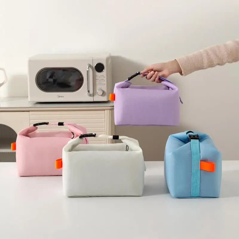 Borsa per il pranzo isolata Borsa per il riso in foglio di alluminio tinta unita Confezione per pasti Borsa per il ghiaccio Borsa portatile per la conservazione degli alimenti per picnic