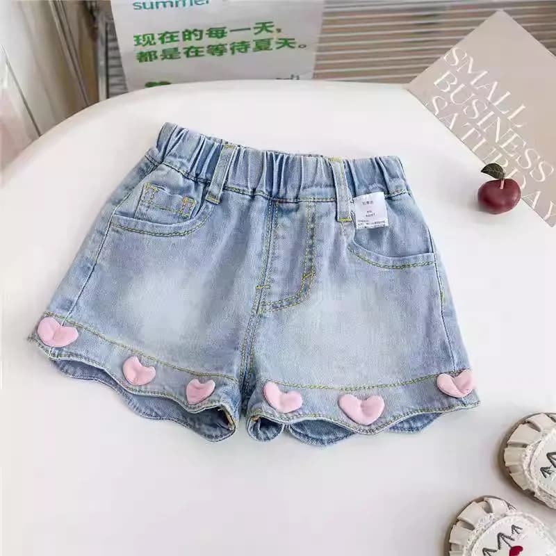 Simpatici pantaloncini in denim estivi in stile coreano per ragazze – Design con cuore 3D e orlo arricciato, pantaloni casual per bambini per l'uso quotidiano e le uscite