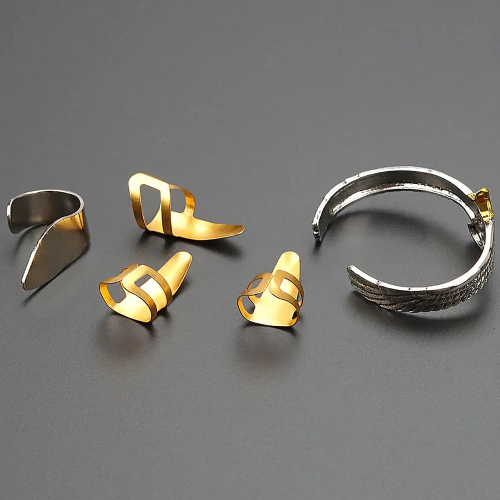 Set di 1 plettri dorati in metallo a forma di braccialetto per chitarra, plettri per pollice per chitarra acustica ed elettrica, set regalo per musicisti
