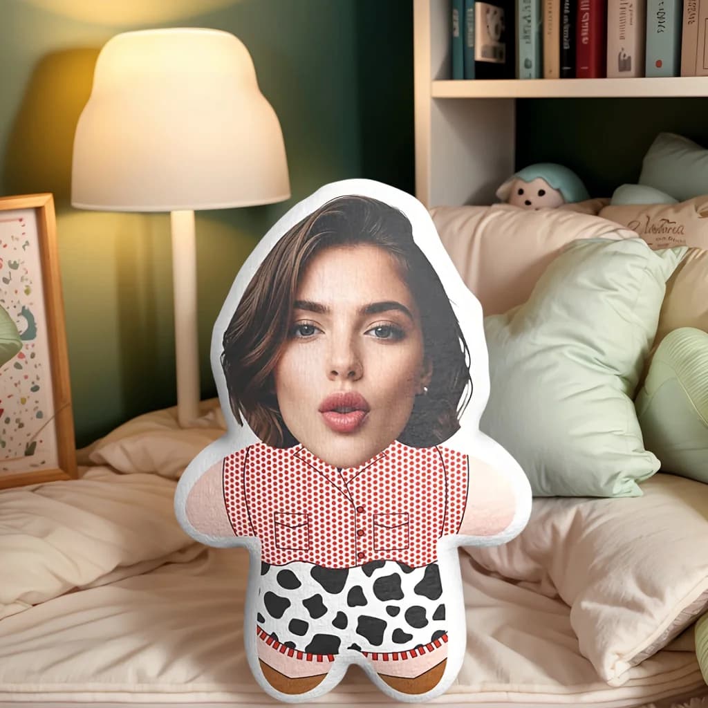 Cuscino personalizzato in peluche con tecnologia di stampa 3D, realizzato in morbida fibra di poliestere: la scelta perfetta per un regalo.