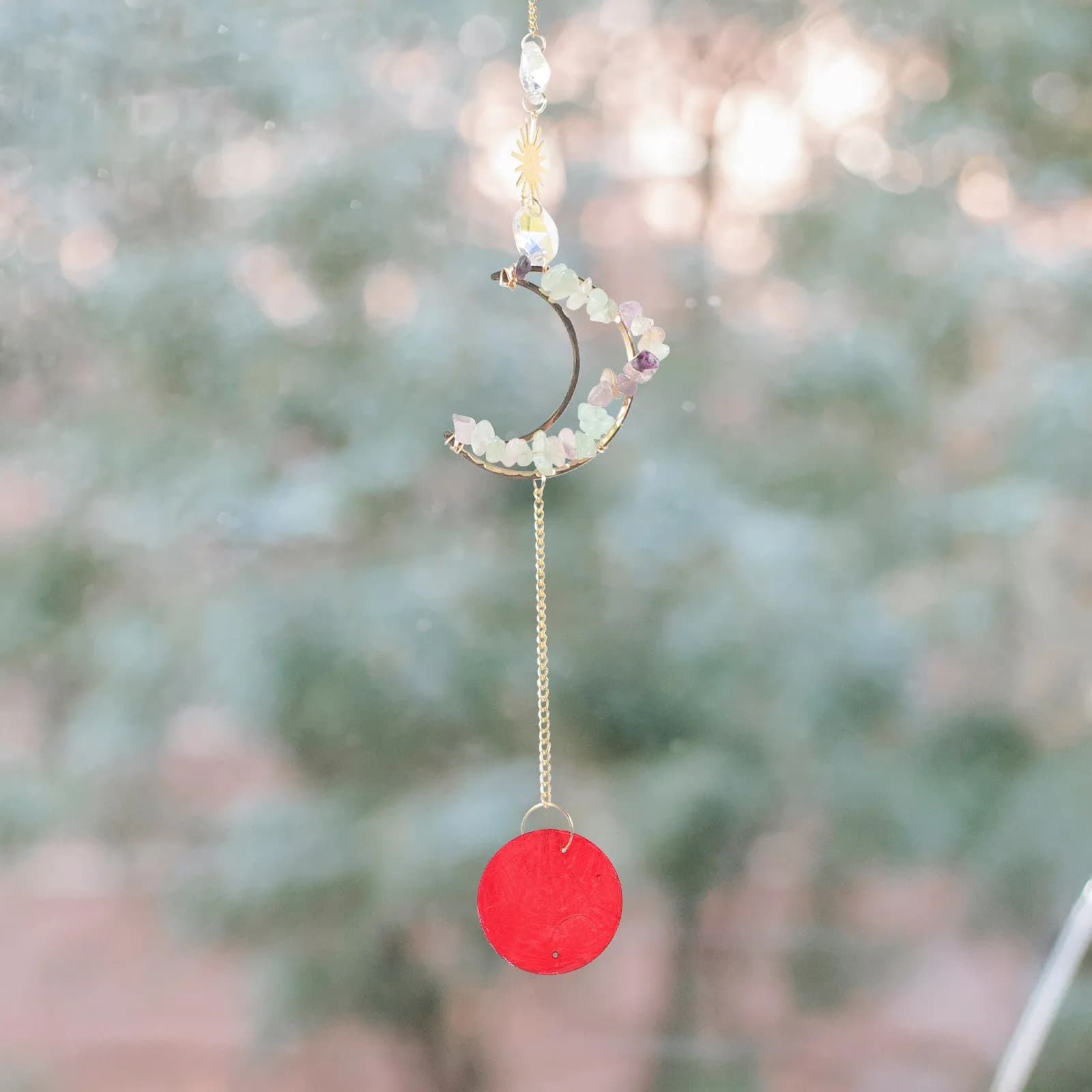 100pcs Natural Shell Pieces Round Red Shells Charms for DIY Jewelry Wind Chime Decor Hanging Accessories Christmas Decor