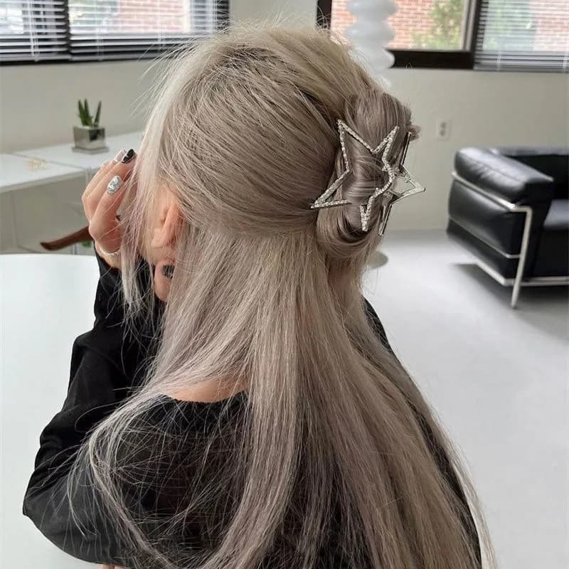 Gli accessori per capelli da donna con fermaglio per capelli con stella in metallo Y2K sono adatti per donne e ragazze