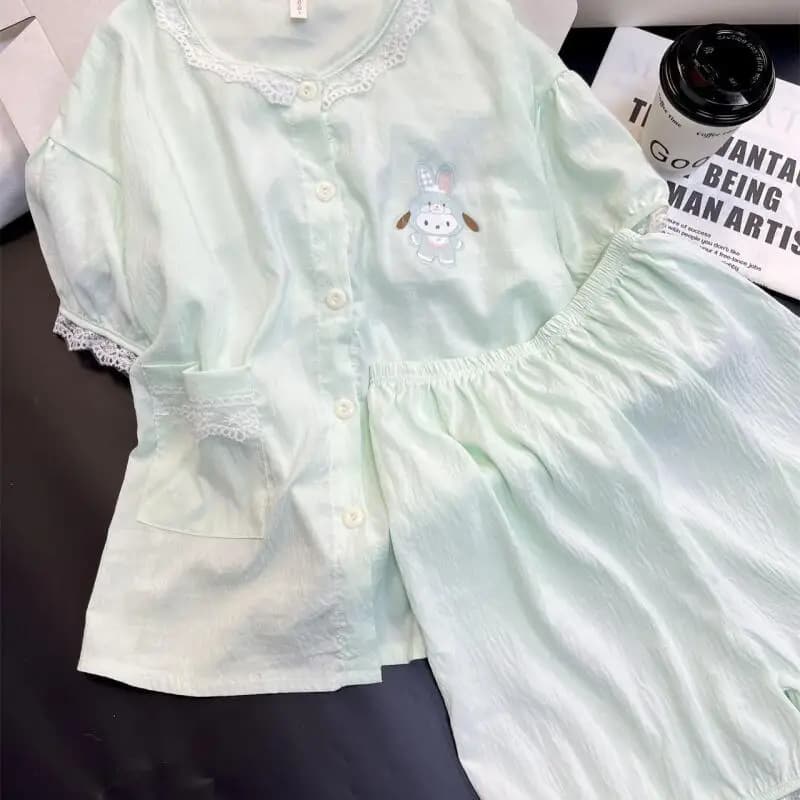 Pigiama Due Pezzi Estivo da Donna Pochacco 2026, Set di Abbigliamento da Casa con Maniche Corte e Pantaloncini, Cartone Animato Carino, Comodo, Bestseller, Idea Regalo