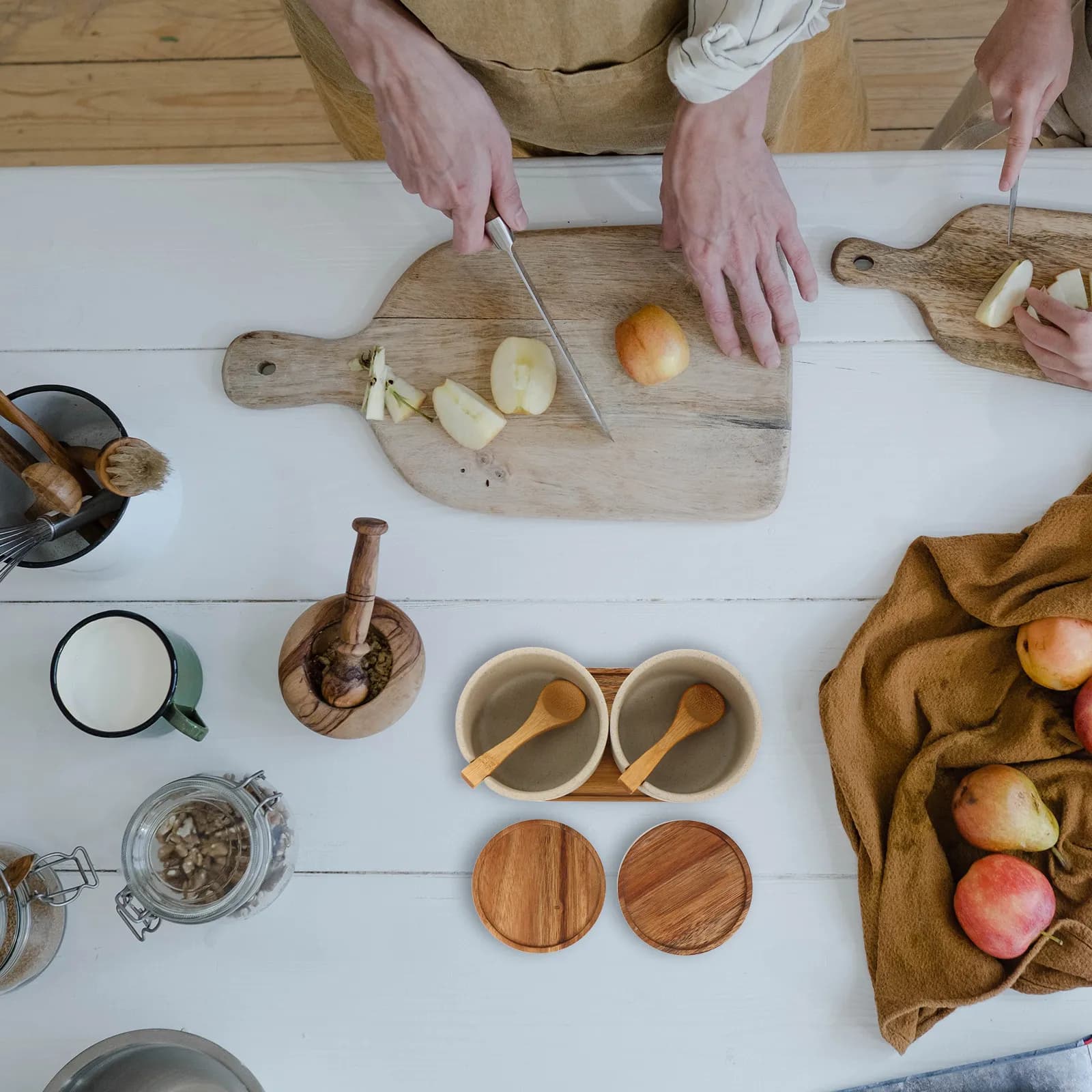 Set di due barattoli per spezie in ceramica e legno con coperchio e cucchiaio, contenitore multifunzione per condimenti da cucina