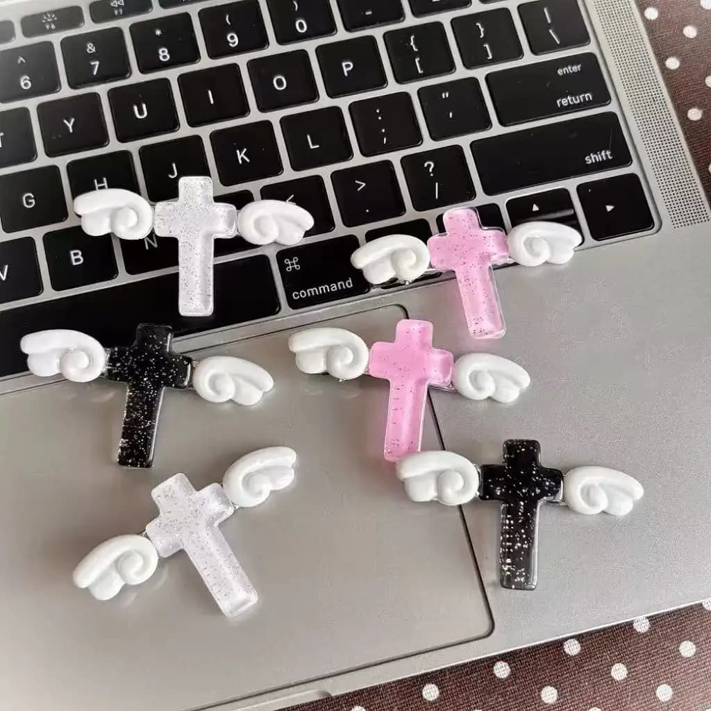 Fermaglio per capelli Y2K gotico con ali d'angelo e croce, fermagli dolci e cool per donne e ragazze, accessori per capelli Harajuku, cosplay, frangia laterale