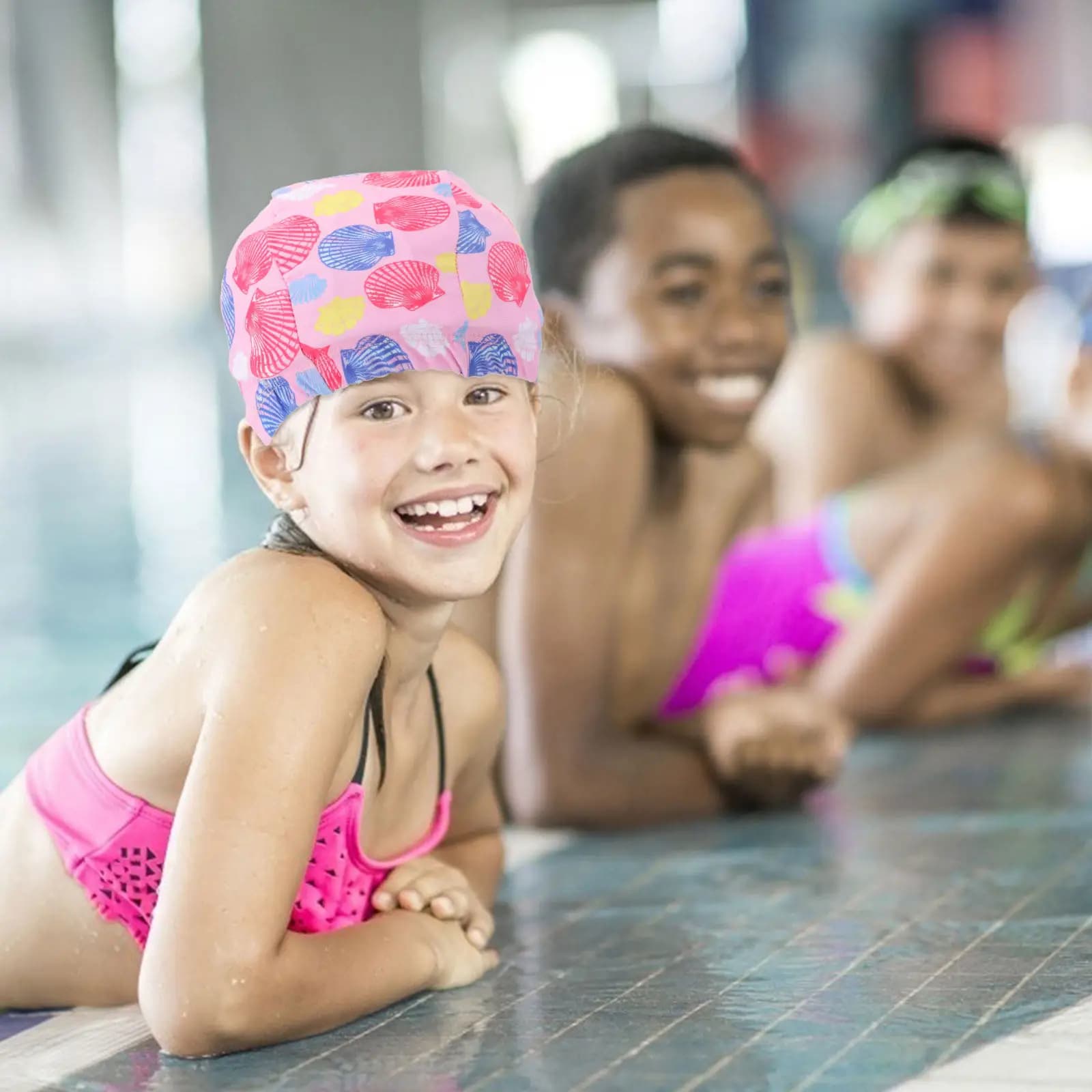 Cuffia da nuoto impermeabile in nylon, elastica e confortevole, con protezione per le orecchie, accessorio per il bagno (1 pezzo)