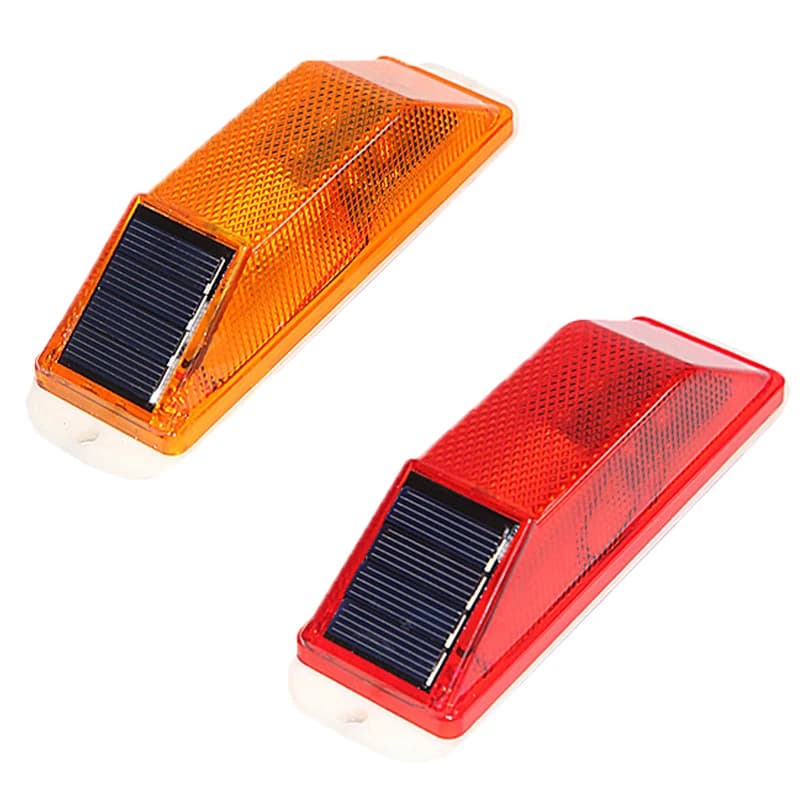 Lampada a LED di avvertimento stroboscopico solare Flash stroboscopico Attenzione al traffico Luce di controllo del chip Ponte Luce di sicurezza di guida notturna ricaricabile